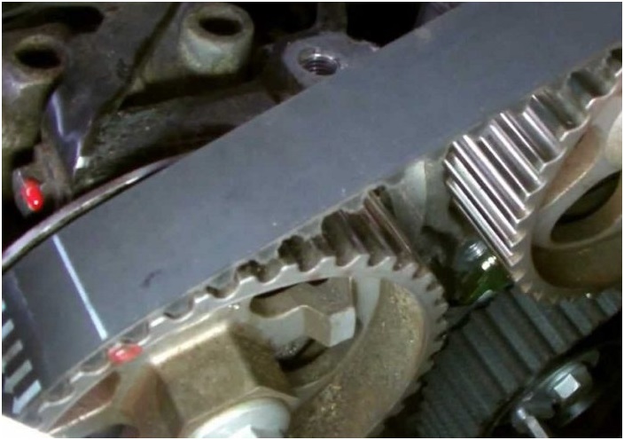 Установленный ремень